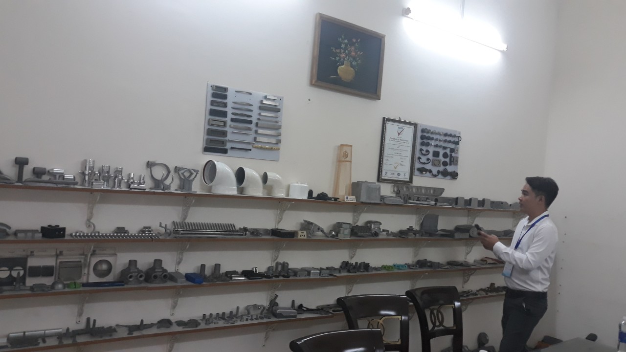 sample room.jpg